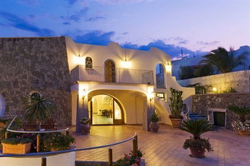 Belvedere Hotel 3*